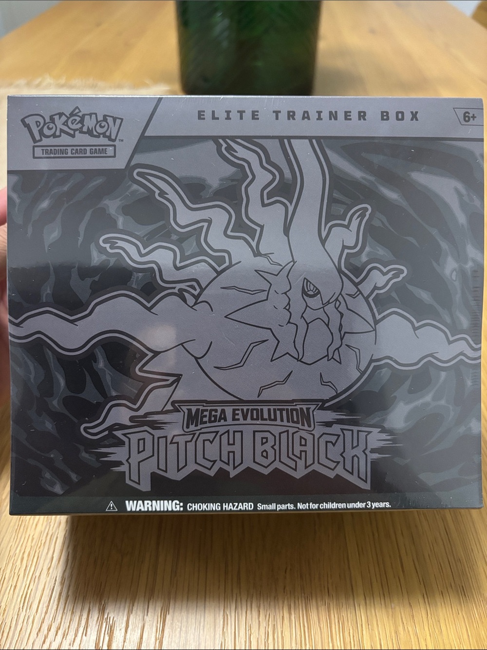 Pokémon TCG Mega Evolution Pitch Black Elite Trainer Box Sealed